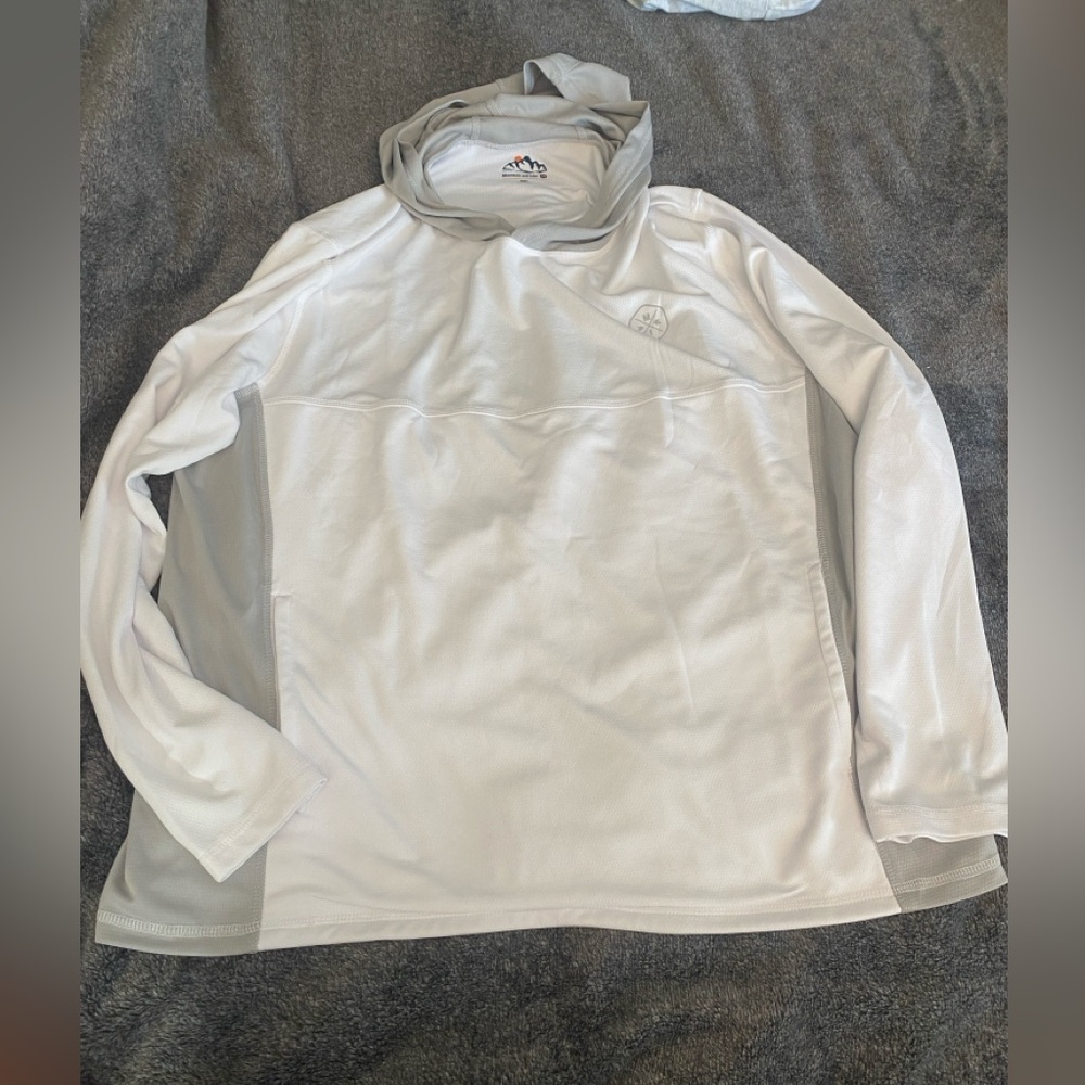 Mountain and Isles White and Gray Long Sleeve Shirt - Picture 1 of 6